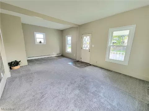 144 Beebe Ave, Elyria, OH 44035 photo 5