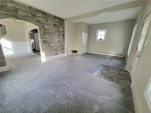 144 Beebe Ave, Elyria, OH 44035 photo 3
