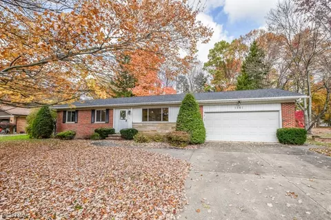1161 Ledgeview Rd, Macedonia, OH 44056