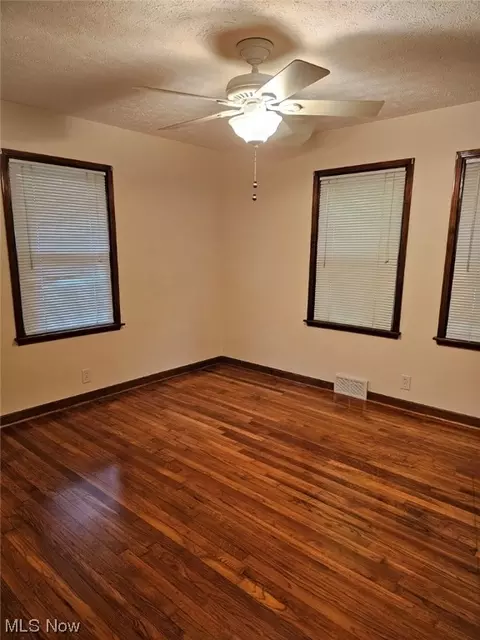 367 West St, Wadsworth, OH 44281 photo 9