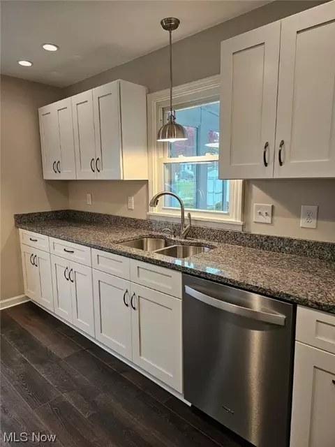 367 West St, Wadsworth, OH 44281 photo 6