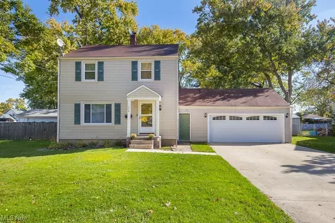 175 Seneca St, Elyria, OH 44035