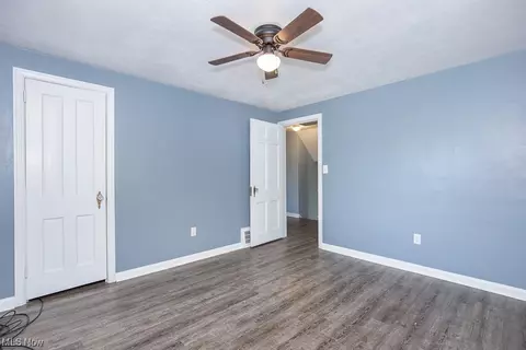 175 Seneca St, Elyria, OH 44035 photo 17