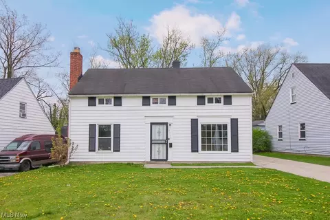 19518 Longbrook Rd, Warrensville Heights, OH 44128
