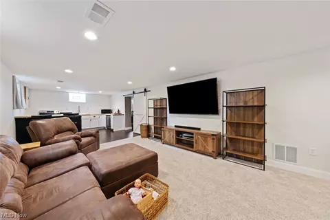 6861 Drexel Dr, Seven Hills, OH 44131 photo 24