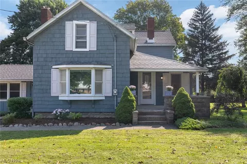 7059 Hopkins Rd, Mentor, OH 44060