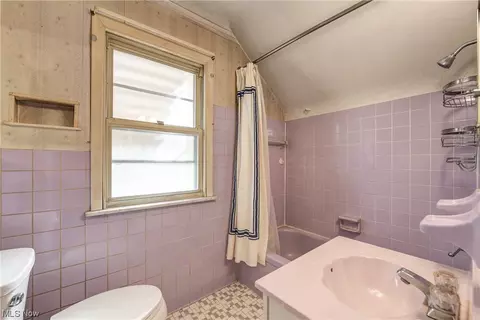 4709 Snow Rd, Parma, OH 44134 photo 19