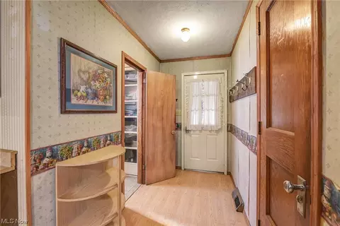 4709 Snow Rd, Parma, OH 44134 photo 13