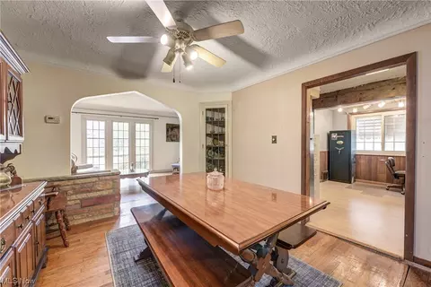 4709 Snow Rd, Parma, OH 44134 photo 9