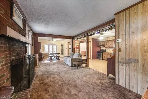 4709 Snow Rd, Parma, OH 44134 photo 12