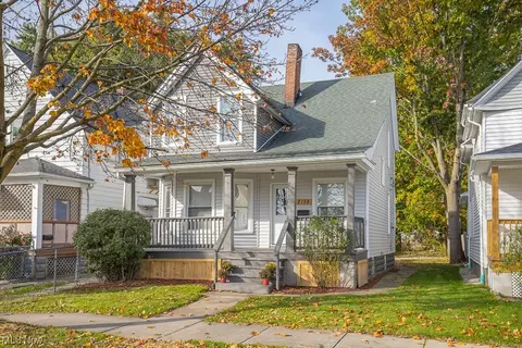 2158 W 93rd St, Cleveland, OH 44102