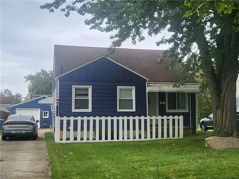 1209 Cedar Dr, Lorain, OH 44052 photo 1