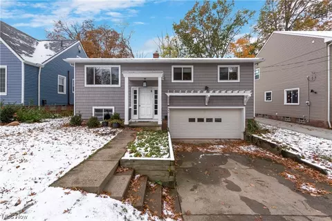 340 Glen Park Dr, Bay Village, OH 44140