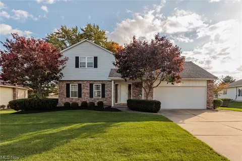 16945 Antler Ln, Strongsville, OH 44136