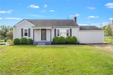 15090 Louisville St NE, Minerva, OH 44657