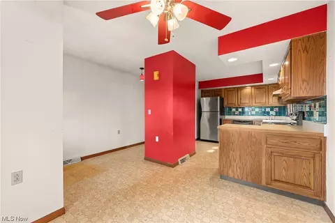 716 Martha Dr, Huron, OH 44839 photo 6