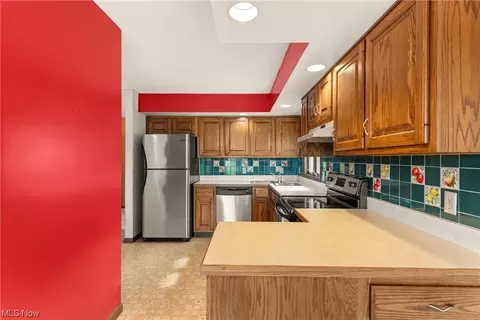 716 Martha Dr, Huron, OH 44839 photo 8