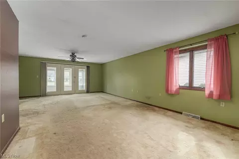 716 Martha Dr, Huron, OH 44839 photo 13