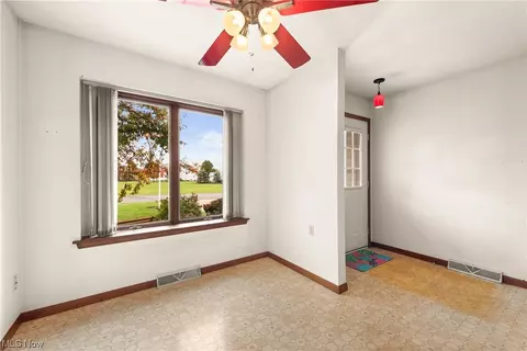 716 Martha Dr, Huron, OH 44839 photo 4