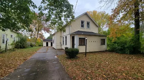 10901 Shale Ave, Cleveland, OH 44104