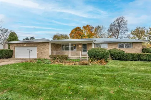 3355 Timmy St NW, Uniontown, OH 44685