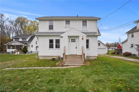 3269 Dorothy Ct, Norton, OH 44203
