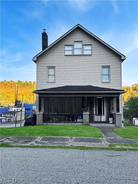 3010 Orchard St, Weirton, WV 26062