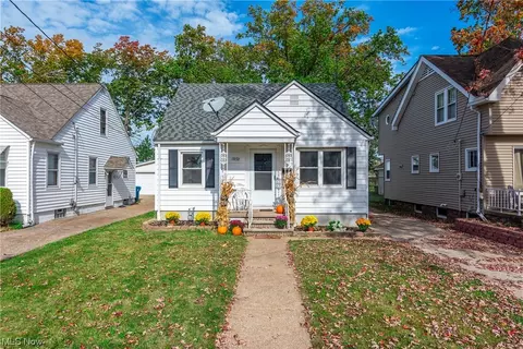 1052 Highland Park Blvd, Lorain, OH 44052