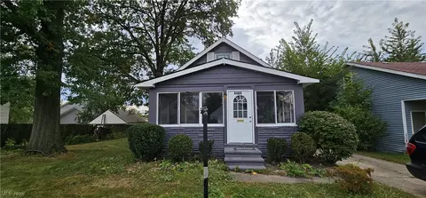 4464 E 154th St, Cleveland, OH 44128