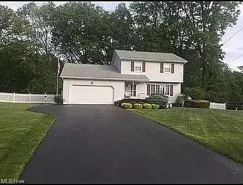 3380 Johnson Farm Dr, Canfield, OH 44406