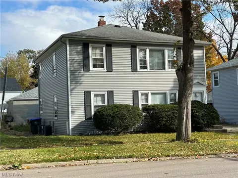 237 Chestnut Blvd, Cuyahoga Falls, OH 44221
