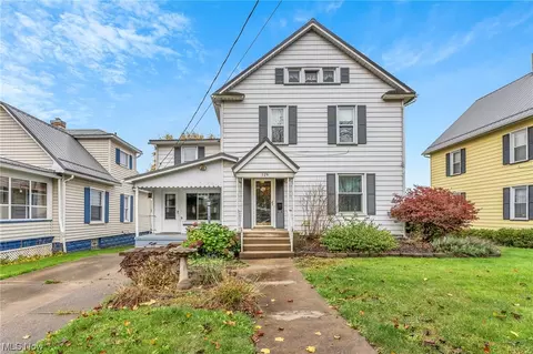 129 E North Ave, East Palestine, OH 44413