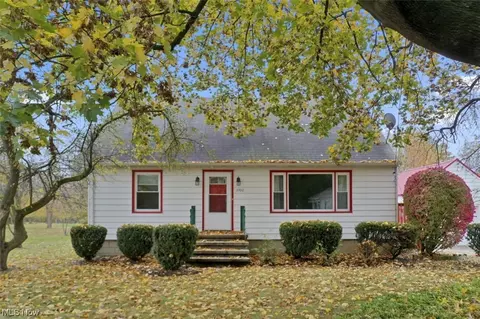 3700 Vineland Ave, Ashtabula, OH 44004 photo 2