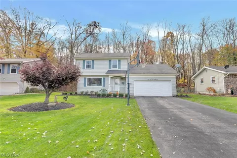 4123 Baymar Dr, Youngstown, OH 44511 photo 2