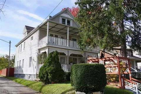 3756 Bosworth Rd, Cleveland, OH 44111