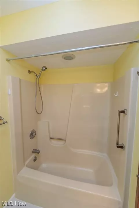 36085 Bainbridge Rd, Solon, OH 44139 photo 20