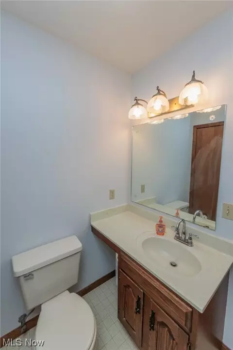 36085 Bainbridge Rd, Solon, OH 44139 photo 27