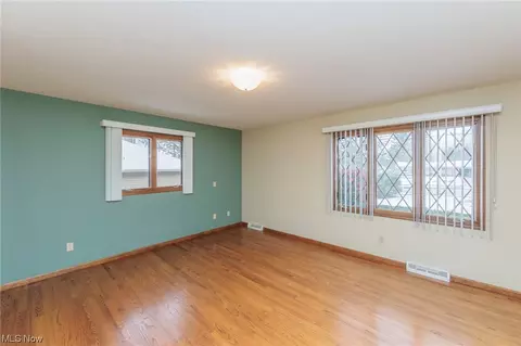 36085 Bainbridge Rd, Solon, OH 44139 photo 26