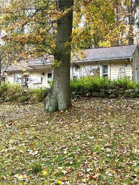 509 E Spring St, Dennison, OH 44621