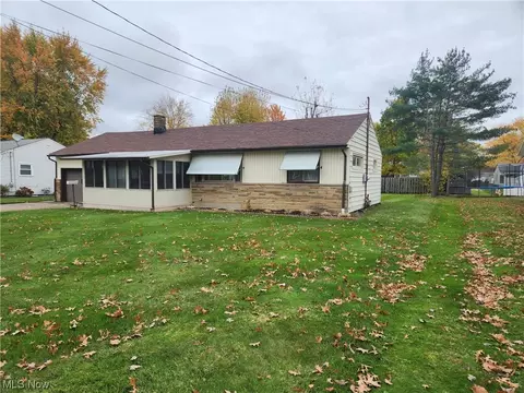 1802 Union Ave, Ashtabula, OH 44004 photo 3