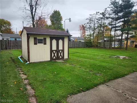 1802 Union Ave, Ashtabula, OH 44004 photo 8