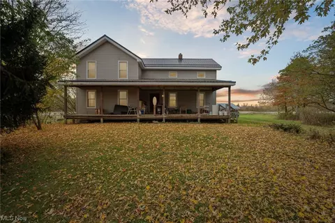 9035 Fee Rd, Orwell, OH 44076