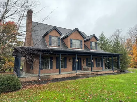 12490 Butternut Rd, Chardon, OH 44024