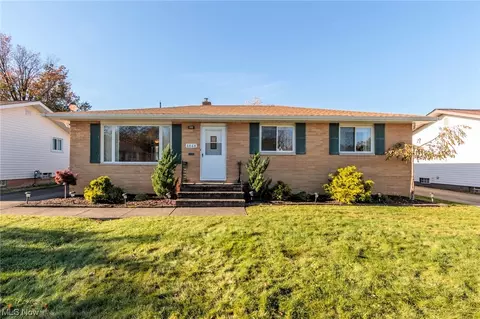 6868 Tobik Trl, Parma Heights, OH 44130