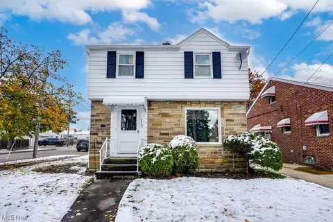 5722 Biddulph Ave, Cleveland, OH 44144