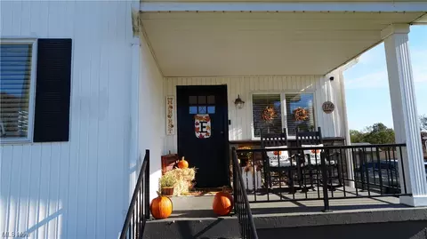 174 Powers Rd, Weirton, WV 26062 photo 5