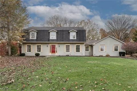 2385 Cypress Point Dr, Hudson, OH 44236