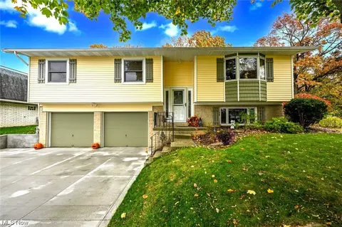 3111 N Turkeyfoot Rd, Akron, OH 44319