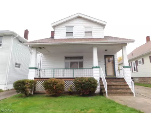 10916 Park Heights Ave, Garfield Heights, OH 44125