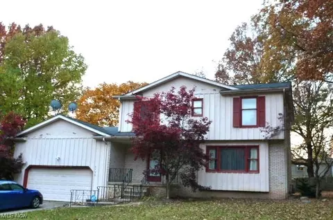 5150 Sampson Dr, Youngstown, OH 44505